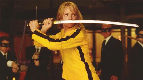 Szene aus dem Film Kill Bill: Uma Thurman mit Schwert.