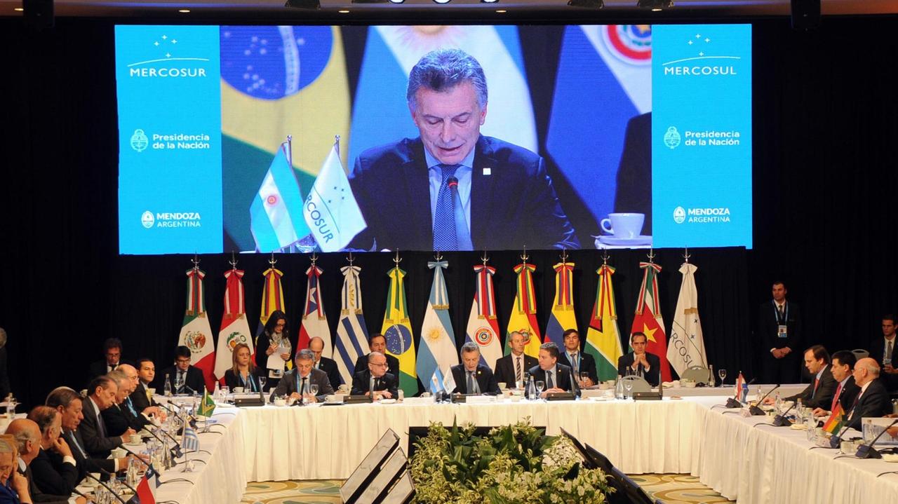 Argentiniens Präsident Macri spricht bei der Eröffnung des Gipfeltreffens Mercosur. (Archiv)