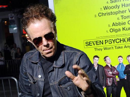 Der Musiker und Sänger Tom Waits bei der Premiere des Films "Seven Psychopaths" im Bruin Theatre in Westwood in Los Angeles am 1. Oktober 2012.