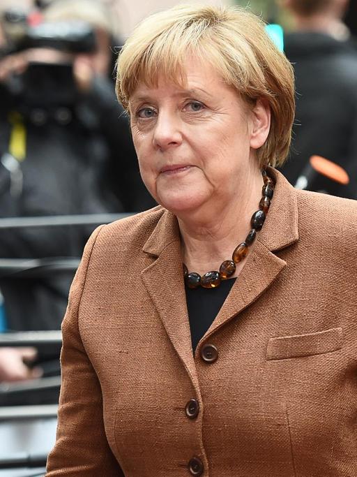 Bundeskanzlerin Merkel bei der Ankunft zum EU-Flüchtlingsgipfel in Brüssel