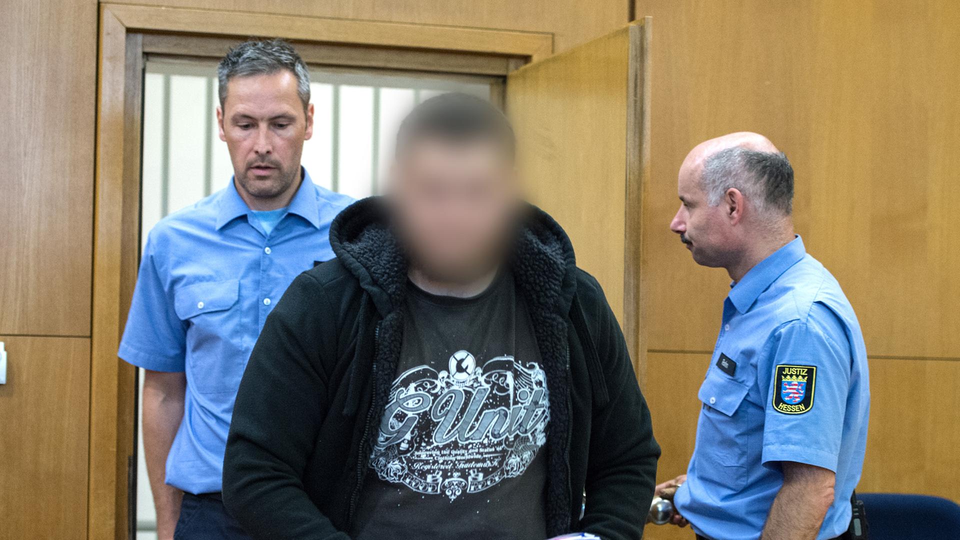 Der Terrorverdächtige Kreshnik B. am 15.09.2014 im OLG Frankfurt. Der Terrorverdächtige Kreshnik B. am 15.09.2014 im OLG Frankfurt.