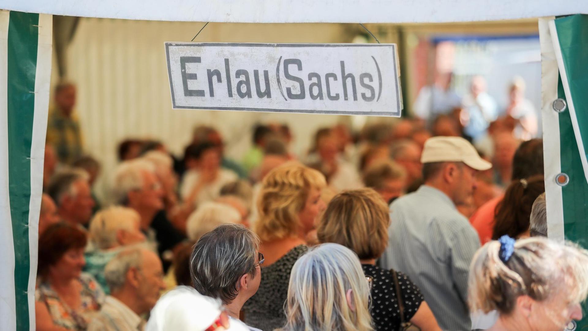 Eröffnung des Generationenbahnhofs im sächsischen Erlau am 31. Juli 2017