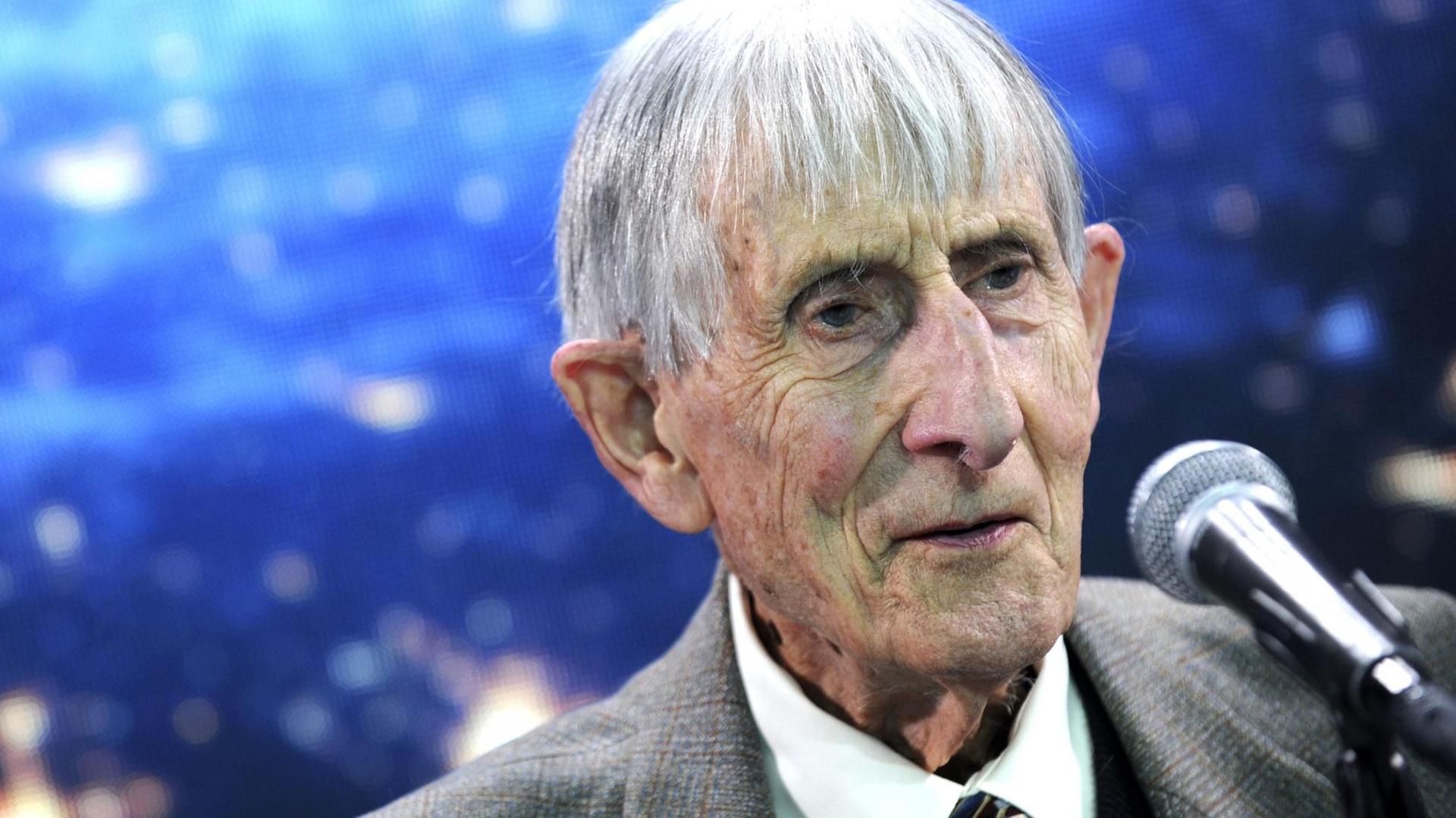 Freeman Dyson (1923-2020) war einer der ungewöhnlichsten Physiker unserer Zeit. Hier ein Bild von 2016. Freeman Dyson (1923-2020) war einer der ungewöhnlichsten Physiker unserer Zeit. Hier ein Bild von 2016.