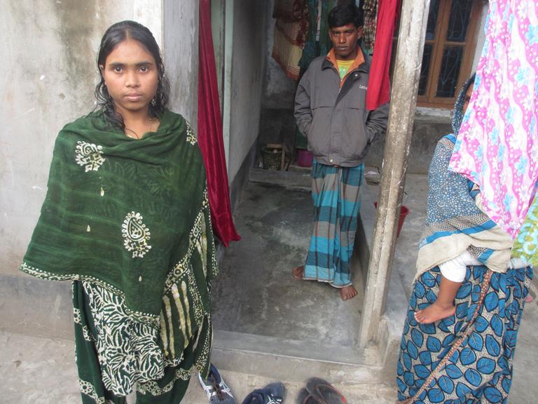 Schnitt sich einen Arm ab, um den Trümmern des Rana Plaza zu entkommen: Rosina.