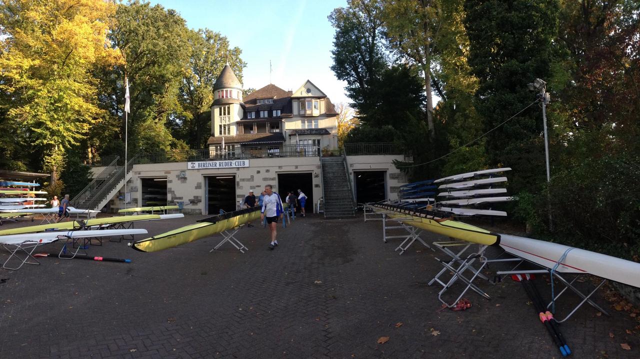 Der Bootsplatz an der Villa des BRC. Der Bootsplatz an der Villa des BRC.