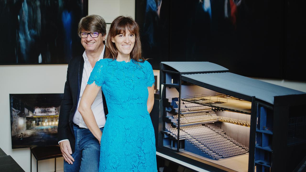 Großinvestorin Mélanie Biessy mit ihrem Mann, dem Theaterproduzenten Frédéric Biessy Großinvestorin Mélanie Biessy mit ihrem Mann, dem Theaterproduzenten Frédéric Biessy