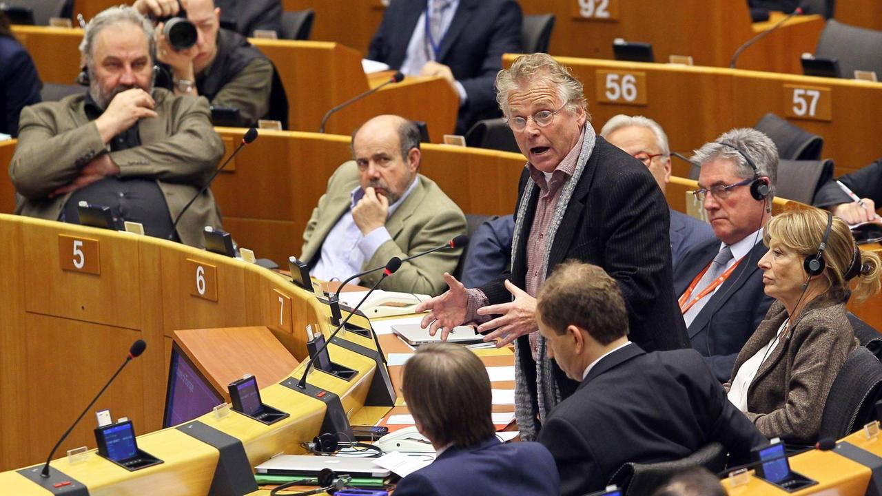 Daniel Cohn-Bendit während einer Plenarsitzung im Europaparlament am 9.Mai 2012 in Brüssel.
Daniel Cohn-Bendit während einer Plenarsitzung im Europaparlament am 9.Mai 2012 in Brüssel.
