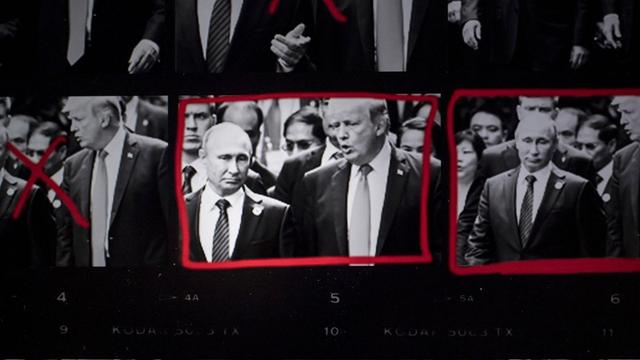 Screenshot eines Anti-Trump-Videos, auf dem Trump und Putin mit Rotstift markiert sind.