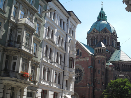 Sanierte Altbauten im Münchner Stadtteil Lehel. Im ehemaligen Arbeiterviertel explodieren die Preise. Sanierte Altbauten im Münchner Stadtteil Lehel. Im ehemaligen Arbeiterviertel explodieren die Preise.