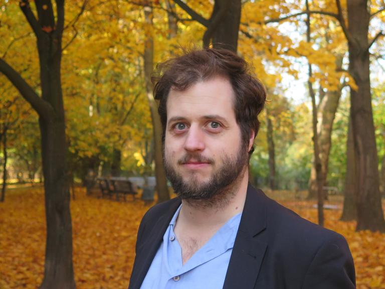 Der Literaturblogger und Autor Stefan Mesch.