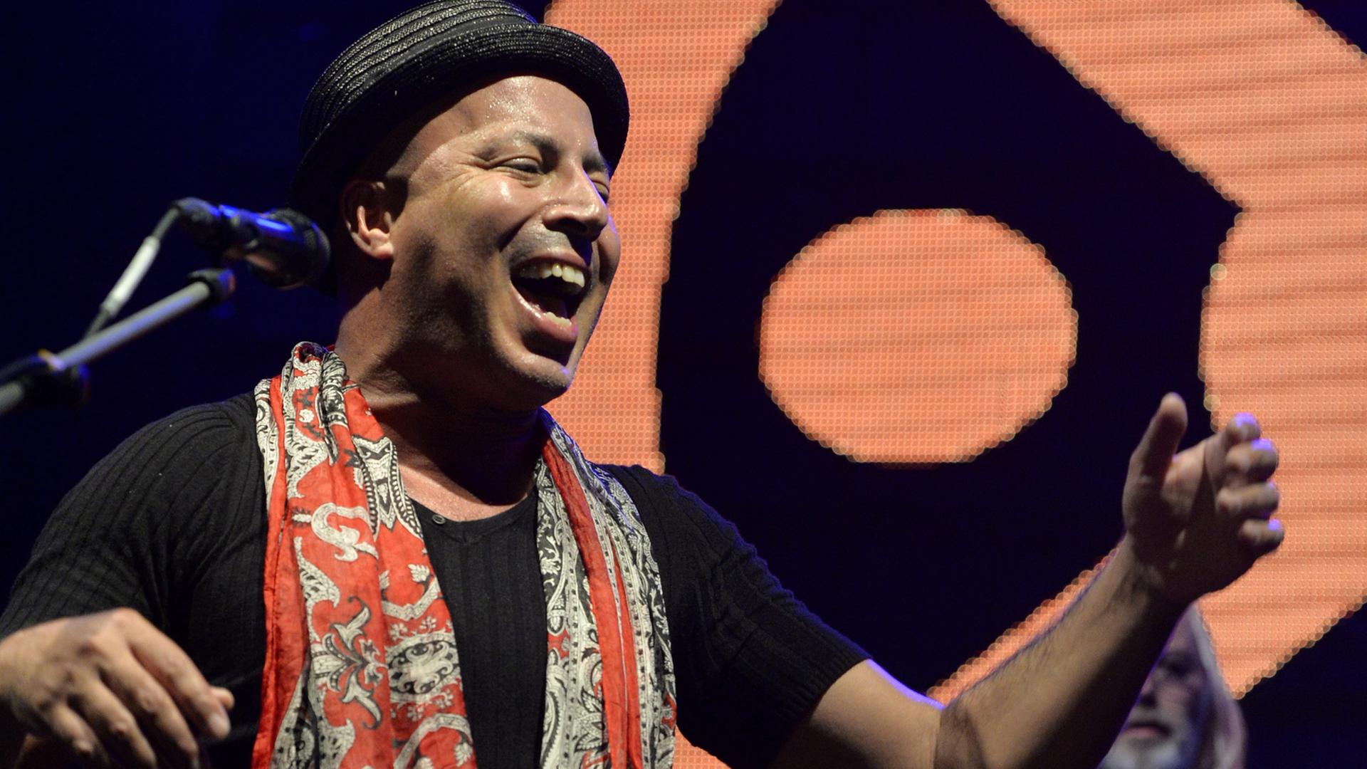 Der tunesische Musiker Dhafer Youssef bei einem Konzert auf dem Baalbeck International Festival in Beirut. Der tunesische Musiker Dhafer Youssef bei einem Konzert auf dem Baalbeck International Festival in Beirut.