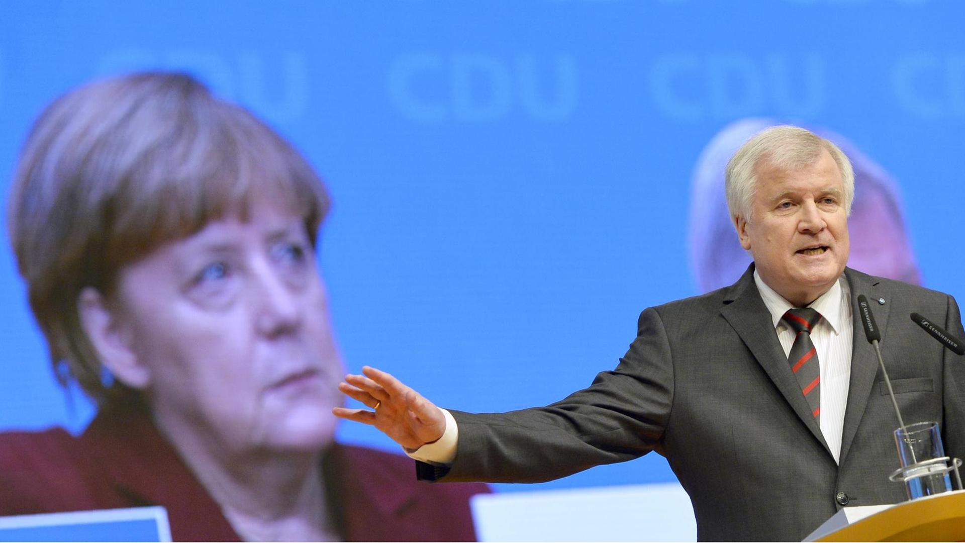 Horst Seehofers Rede beim CDU-Kongress Mitte Dezember in Karlsruhe. Horst Seehofers Rede beim CDU-Kongress Mitte Dezember in Karlsruhe.