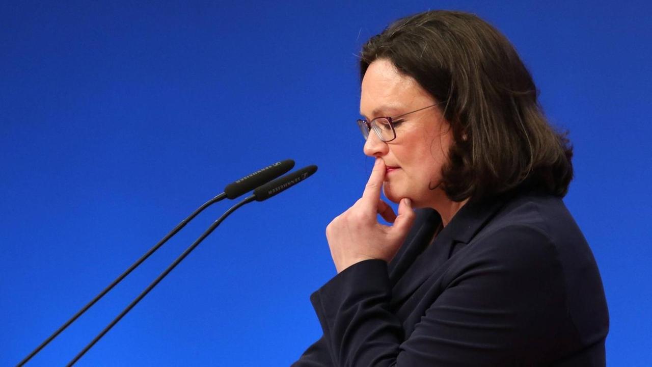 Andrea Nahles beim Sonderparteitag der SPD in Wiesbaden am 22.4.2018 Andrea Nahles beim Sonderparteitag der SPD in Wiesbaden am 22.4.2018
