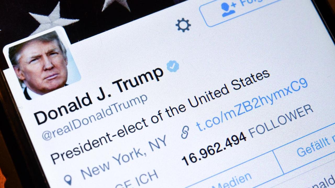 Der Twitter-Account des Präsidenten der Vereinigten Staaten von Amerika, Donald Trump. Der Twitter-Account des Präsidenten der Vereinigten Staaten von Amerika, Donald Trump.