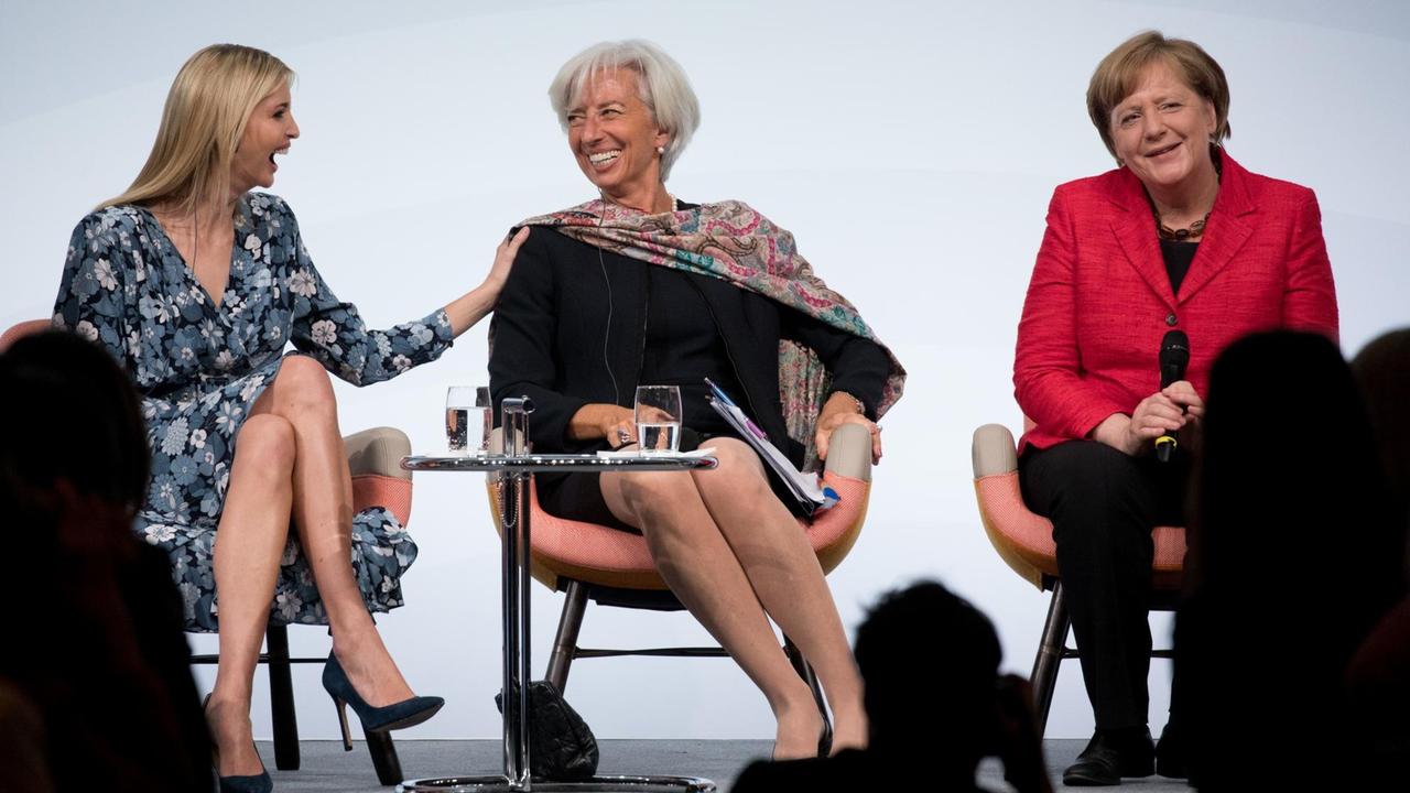 Ivanka Trump, Christine Lagarde und Angela Merkel bei Frauen-Gipfel in Berlin. Ivanka Trump, Christine Lagarde und Angela Merkel bei Frauen-Gipfel in Berlin.