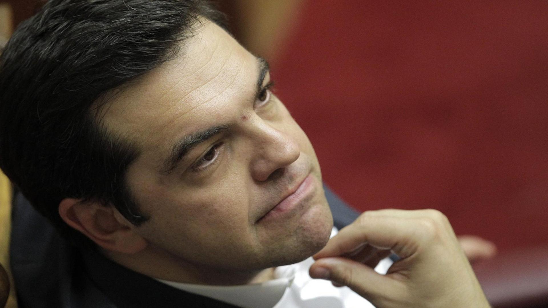 Alexis Tsipras während der Abstimmung im griechischen Parlament. Alexis Tsipras während der Abstimmung im griechischen Parlament.