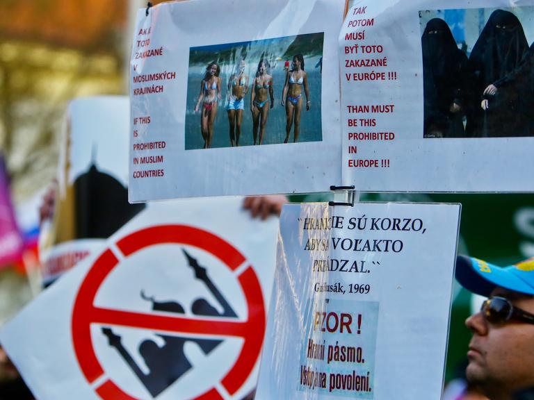 Demonstration gegen die "Islamisierung Europas" in der slowakischen Hauptstadt Bratislava, organisiert von Pegida