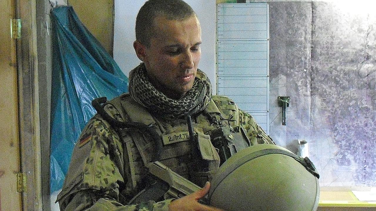 Major Marcel Bohnert bei einem Einsatz der Bundeswehr Major Marcel Bohnert bei einem Einsatz der Bundeswehr