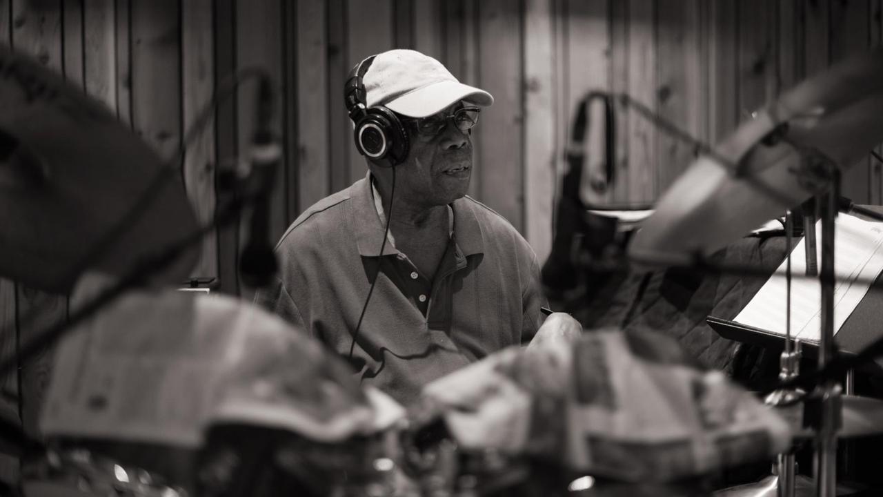 Andrew Cyrille am Schlagzeug Andrew Cyrille am Schlagzeug