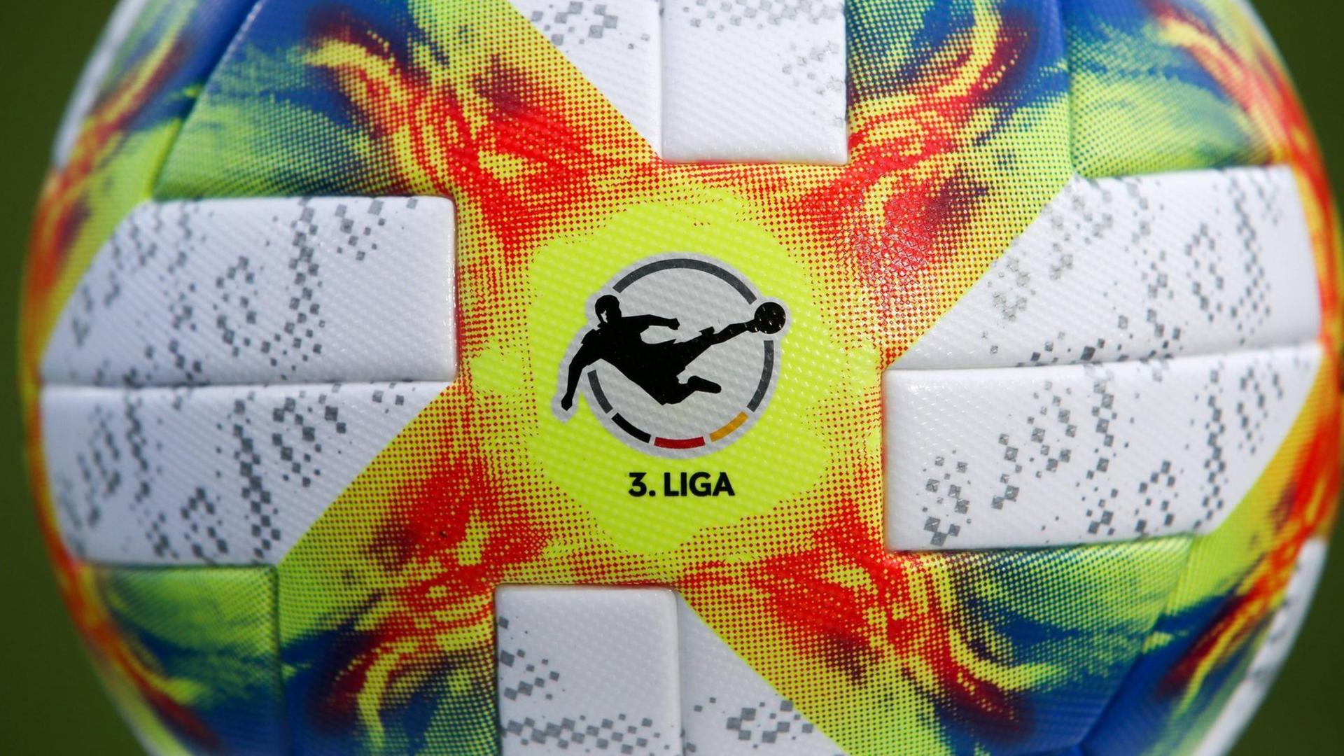Der offizielle Ball der Dritten Liga Der offizielle Ball der Dritten Liga