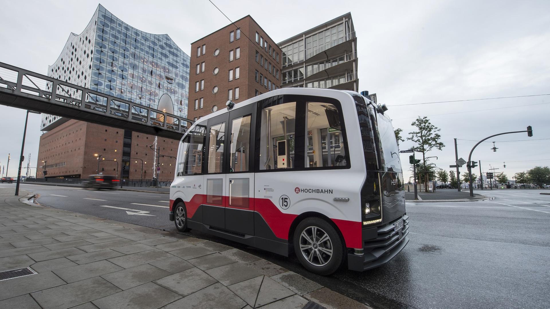 Autonomer Kleinsbus der HEAT Hafencity Autonomer Kleinsbus der HEAT Hafencity