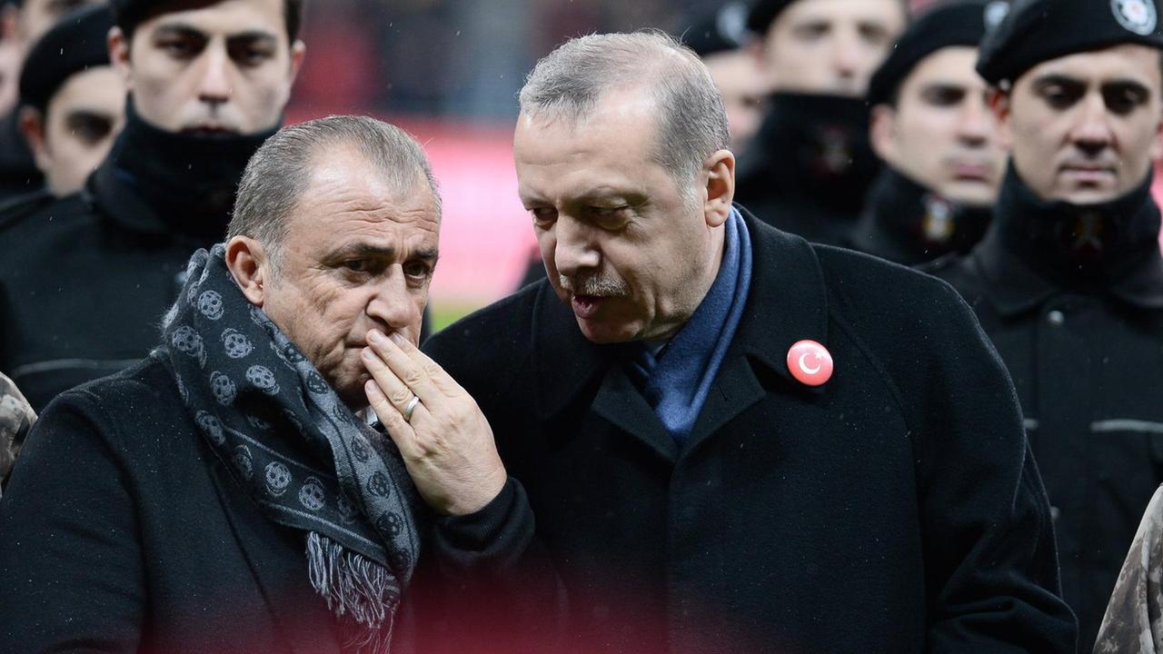 Präsident Erdogan mit Nationaltrainer Fatih Terim Präsident Erdogan mit Nationaltrainer Fatih Terim