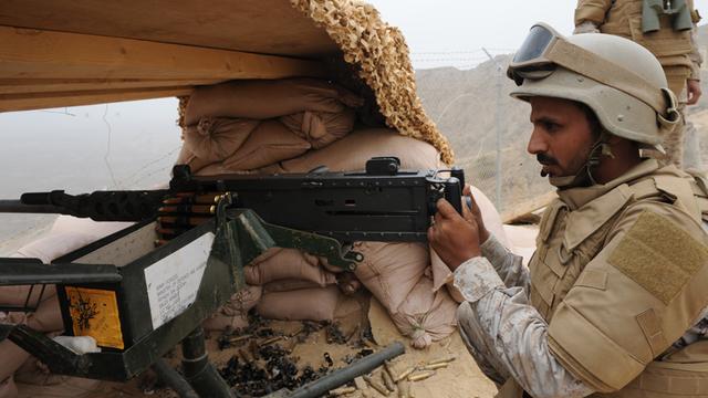 Ein saudi-arabischer Soldat an der saudisch-jemenitischen Grenze.