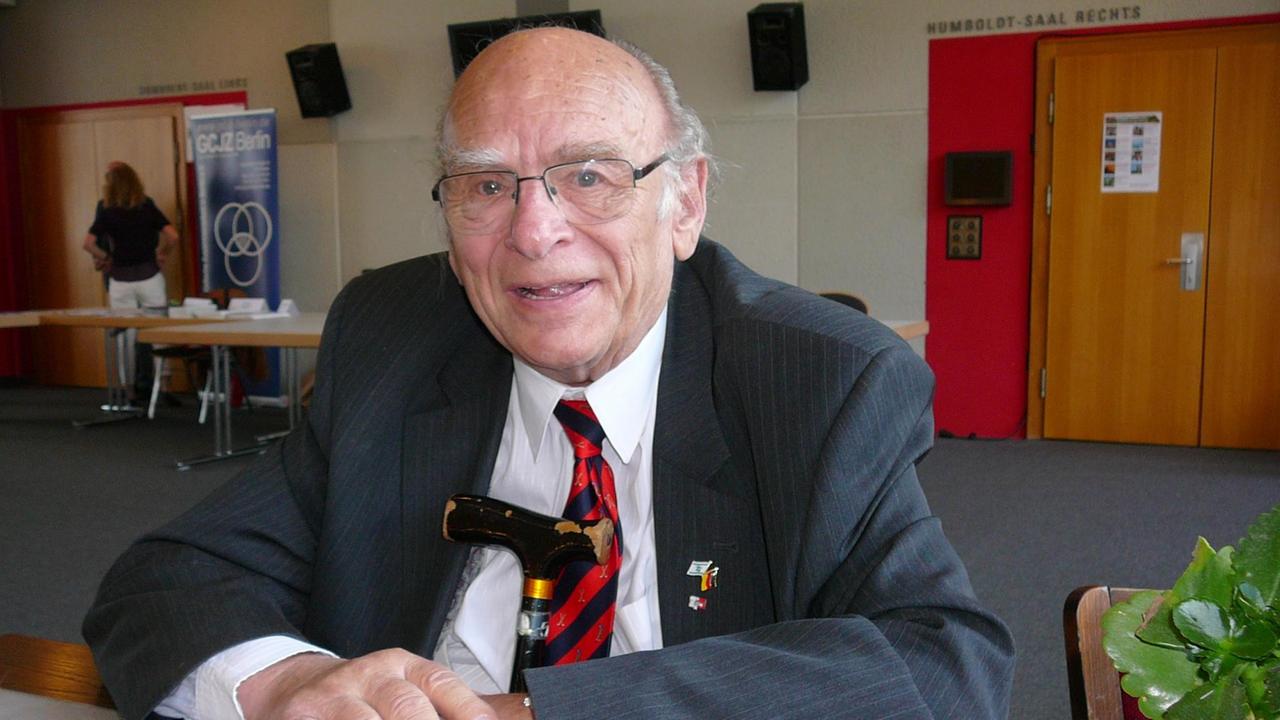 Wolfgang Nossen, ehemaliger Vorsitzender der Jüdischen Landesgemeinde Thüringen. Wolfgang Nossen, ehemaliger Vorsitzender der Jüdischen Landesgemeinde Thüringen.