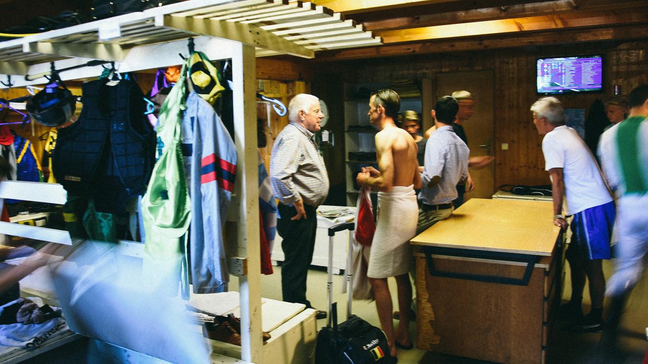 Die Jockeystube in München-Riem vor dem Rennen Die Jockeystube in München-Riem vor dem Rennen