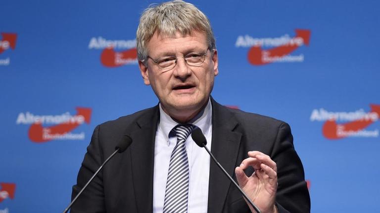 Der Co-Vorsitzende der AfD, Jörg Meuthen, bei einer Rede auf dem Parteikongress in Stuttgart Der Co-Vorsitzende der AfD, Jörg Meuthen, bei einer Rede auf dem Parteikongress in Stuttgart
