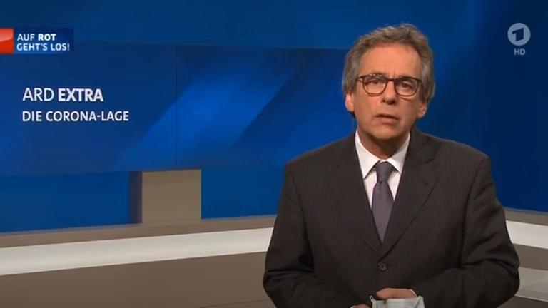 Moderator Fritz Frey im Fernsehstudio während der Sondersendung "ARD extra" vom 31.3. Moderator Fritz Frey im Fernsehstudio während der Sondersendung "ARD extra" vom 31.3.