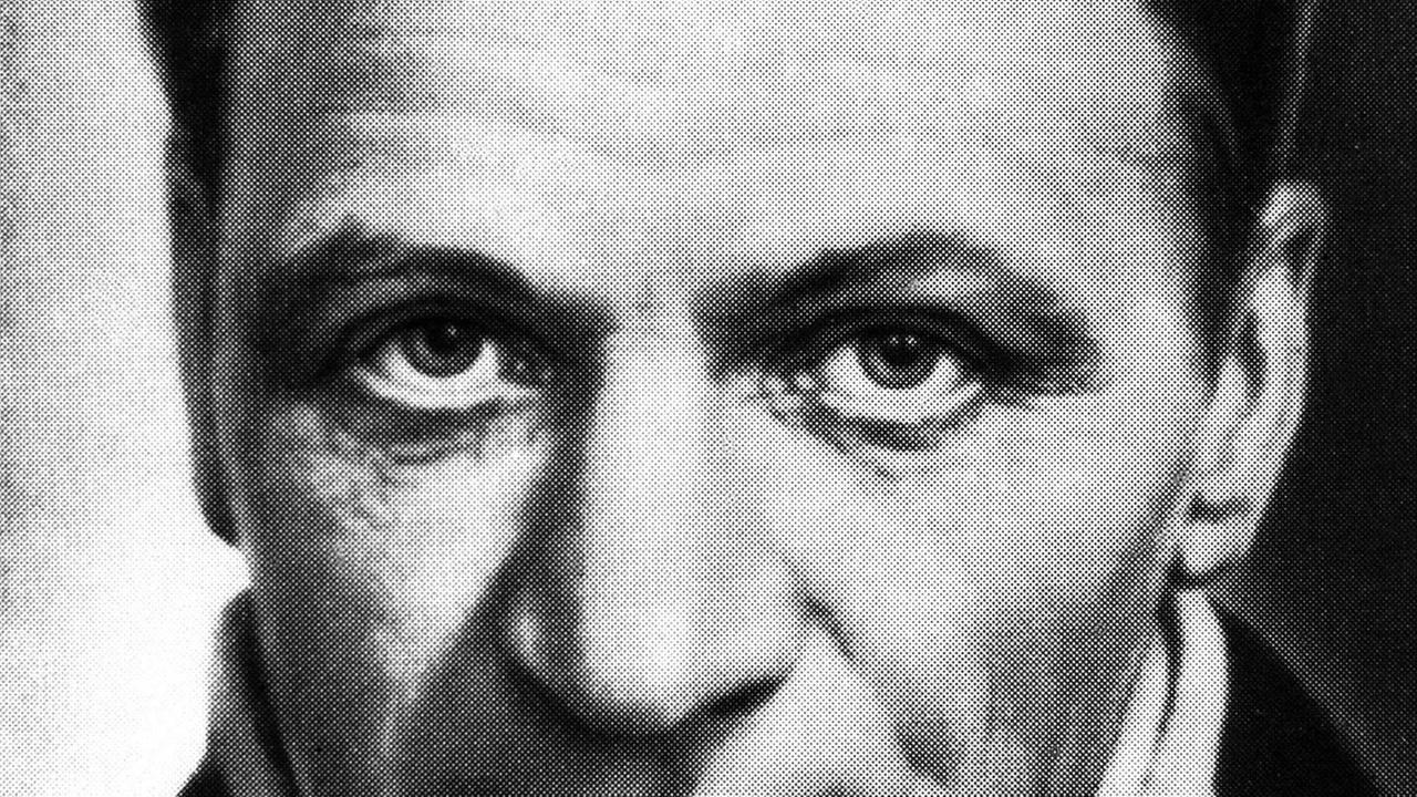 Der russische Schriftsteller Andrej Platonow in einer zeitgenössischen Aufnahme. Er wurde am 1. September 1899 in Woronesch geboren und verstarb am 5. Januar 1951 in Moskau. | Der russische Schriftsteller Andrej Platonow in einer zeitgenössischen Aufnahme. Er wurde am 1. September 1899 in Woronesch geboren und verstarb am 5. Januar 1951 in Moskau. |