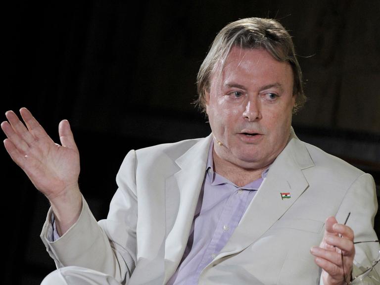 Der 2011 verstorbene Autor und Religionskritiker Christopher Hitchens einem Jahr vor seinem Tod bei einem Vortrag in der New York Public Library.