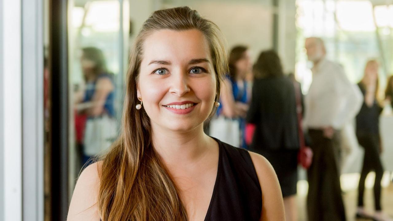 Anna-Lena Schmidt studiert im Masterstudiengang an der Freien und der Humboldt-Universität Berlin und der Universität Potsdam. Anna-Lena Schmidt studiert im Masterstudiengang an der Freien und der Humboldt-Universität Berlin und der Universität Potsdam.