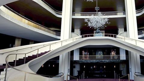 A view of the grand staircase in the Metropolitan Opera at Lincoln Center in New York, New York, USA, on 12 May 2009. Lincoln Center, which was the first major cultural complex in the United States and has become the world?s largest performance center, is celebrating its 50th anniversary this year.