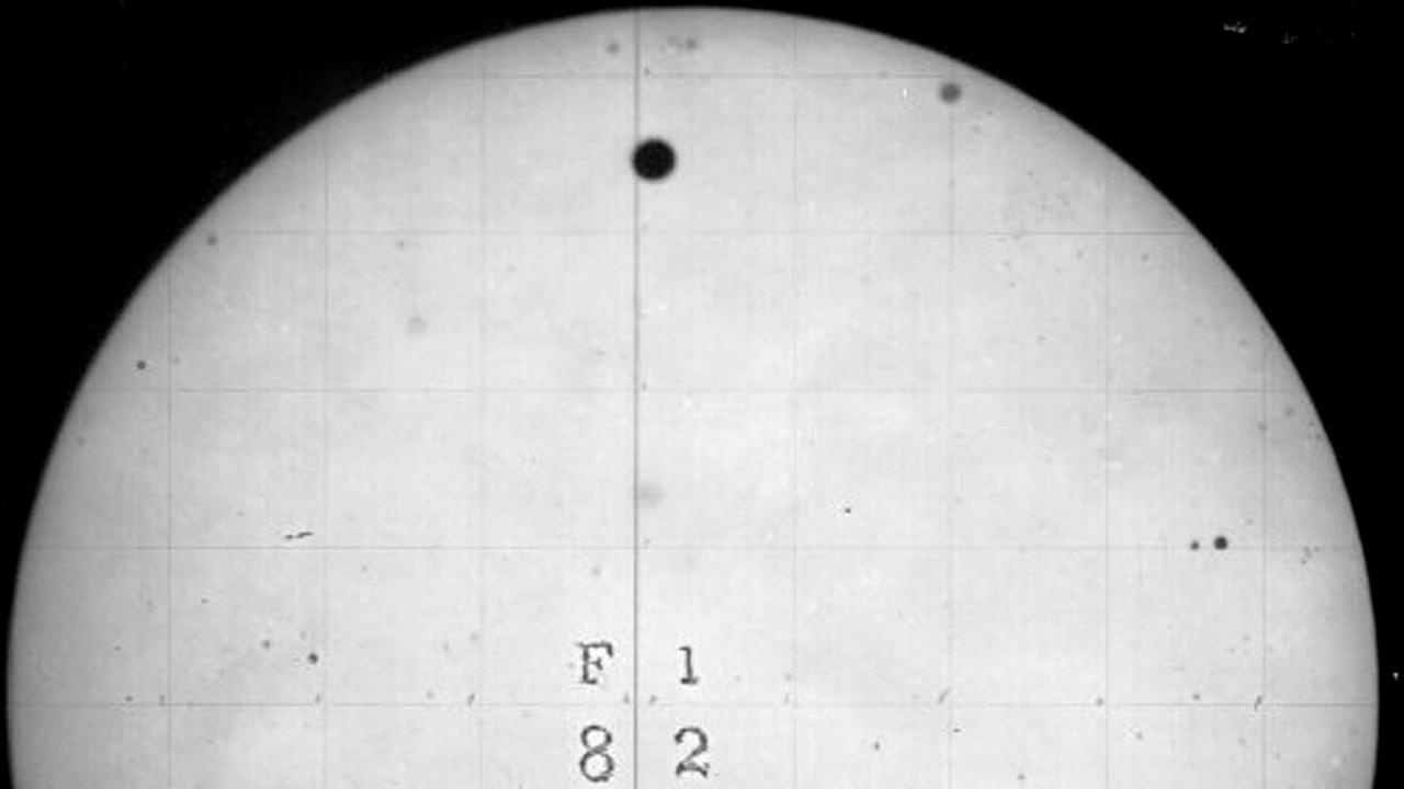Die Abettis und viele Transite und Finsternisse: Im Geburtsjahr von Giorgio gab es einen Venustransit, den der Vater beobachtet hat. Die Abettis und viele Transite und Finsternisse: Im Geburtsjahr von Giorgio gab es einen Venustransit, den der Vater beobachtet hat.