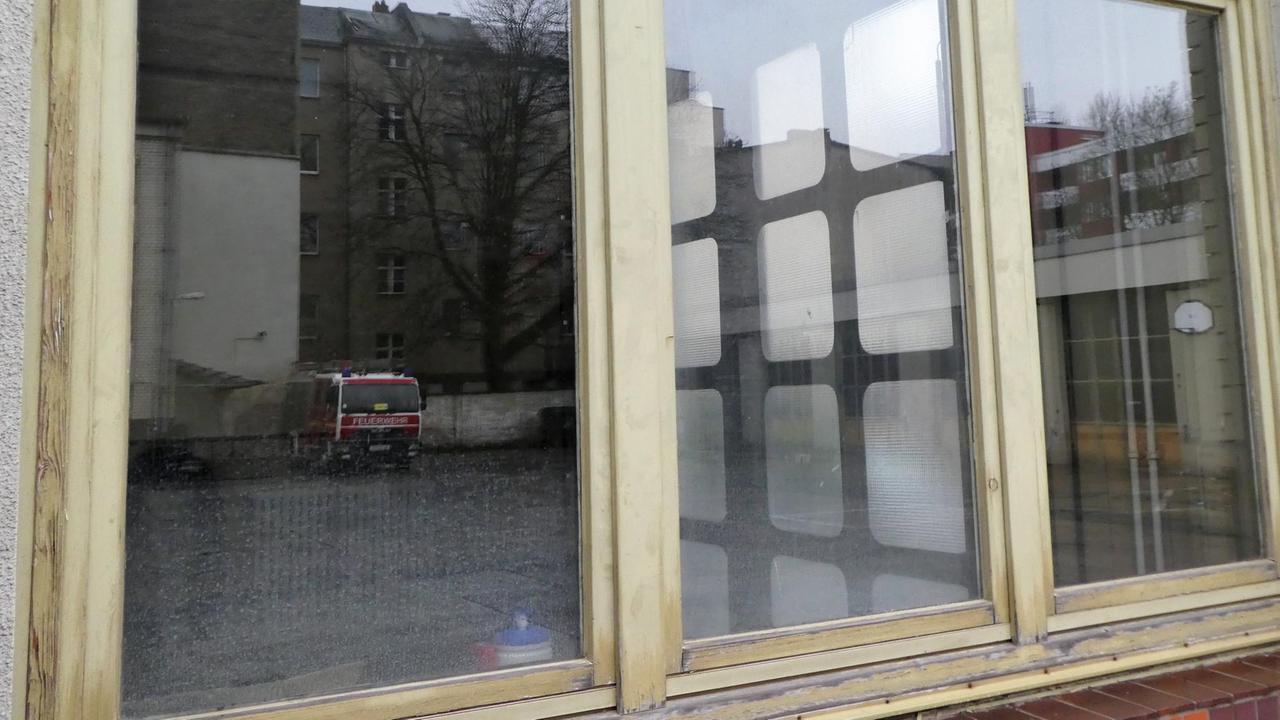 Morsche Fenster in der Feuerwache Moabit Morsche Fenster in der Feuerwache Moabit