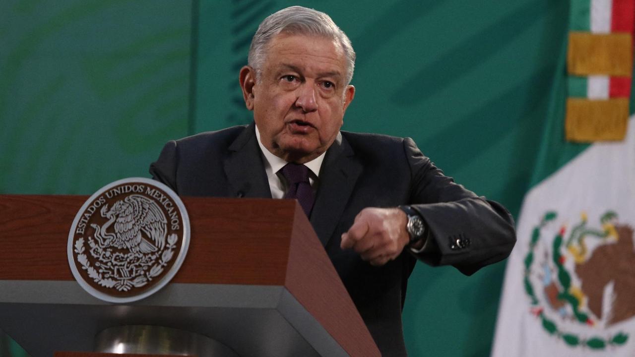 Andrés Manuel López Obrador bei einer Pressekonferenz Andrés Manuel López Obrador bei einer Pressekonferenz