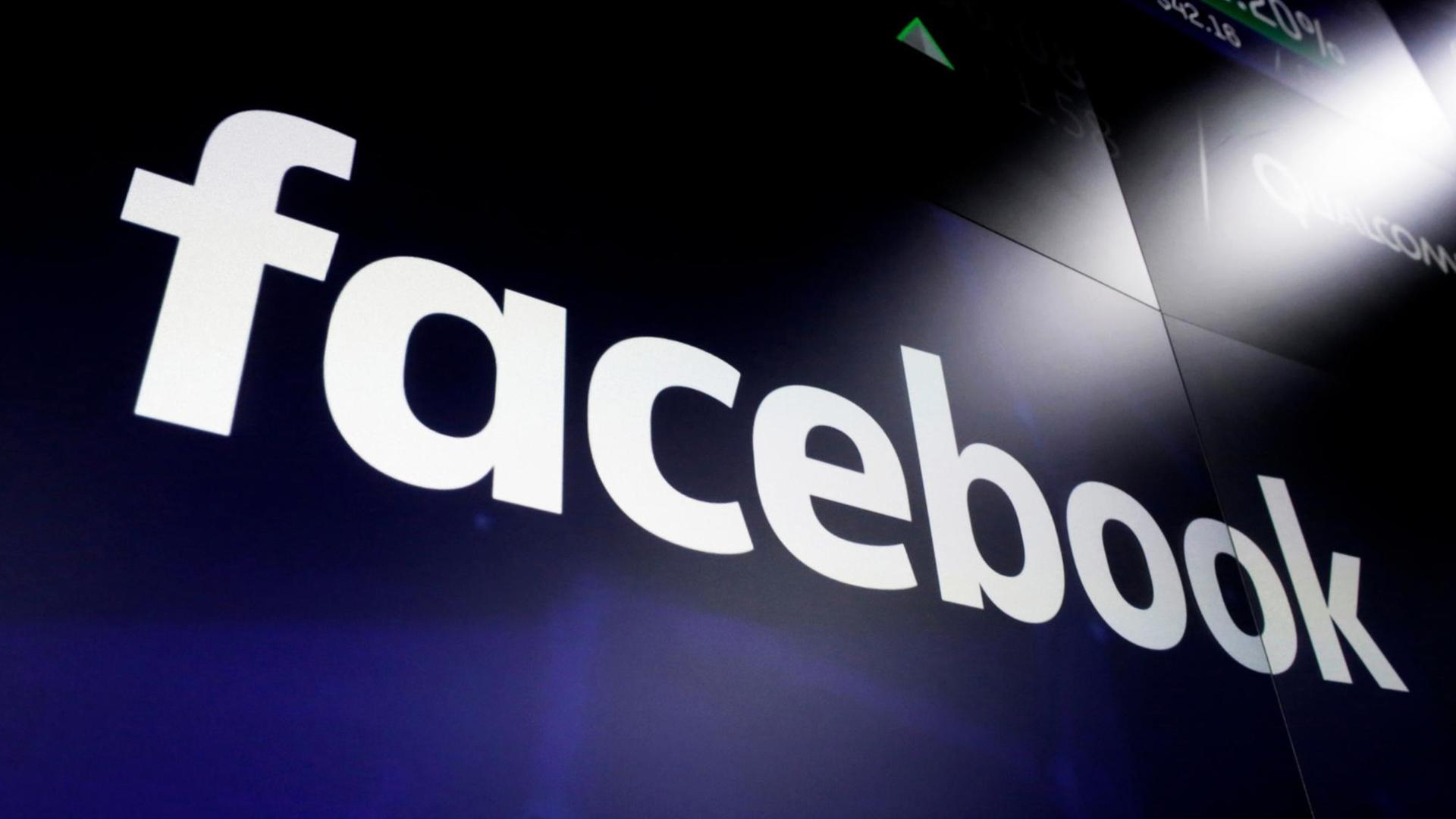 Das Logo des Socialmedia-Giganten Facebook auf dem New Yorker Times Square Das Logo des Socialmedia-Giganten Facebook auf dem New Yorker Times Square