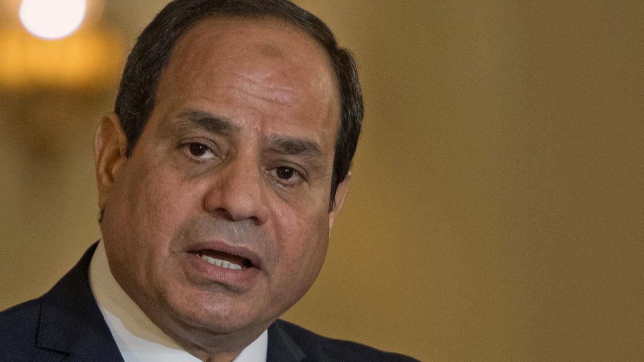 Der Präsident der Arabischen Republik Ägypten, Abdelfattah Al-Sisi, spricht am 02.03.2017 im Ittihadiya-Palast in Kairo (Ägypten) während einer gemeinsamen Pressekonferenz mit Bundeskanzlerin Merkel.