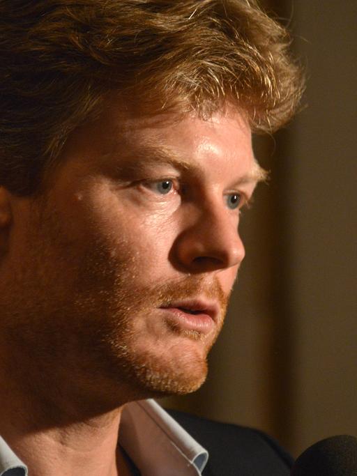 Politikwissenschaftler, Buchautor, Publizist und Mitbegründer der Attac Christian Felber, aufgenommen bei der Eröffnung der oberösterreichischen Kulturvermerke 2015 im Stadttheater in Gmunden
