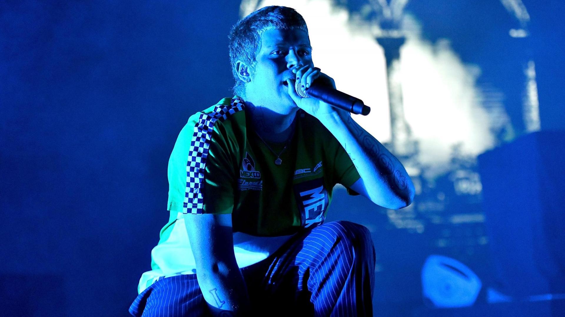 Rapper Yung Lean auf dem Agenda Festival 2018 in Long Beach, California. Rapper Yung Lean auf dem Agenda Festival 2018 in Long Beach, California.