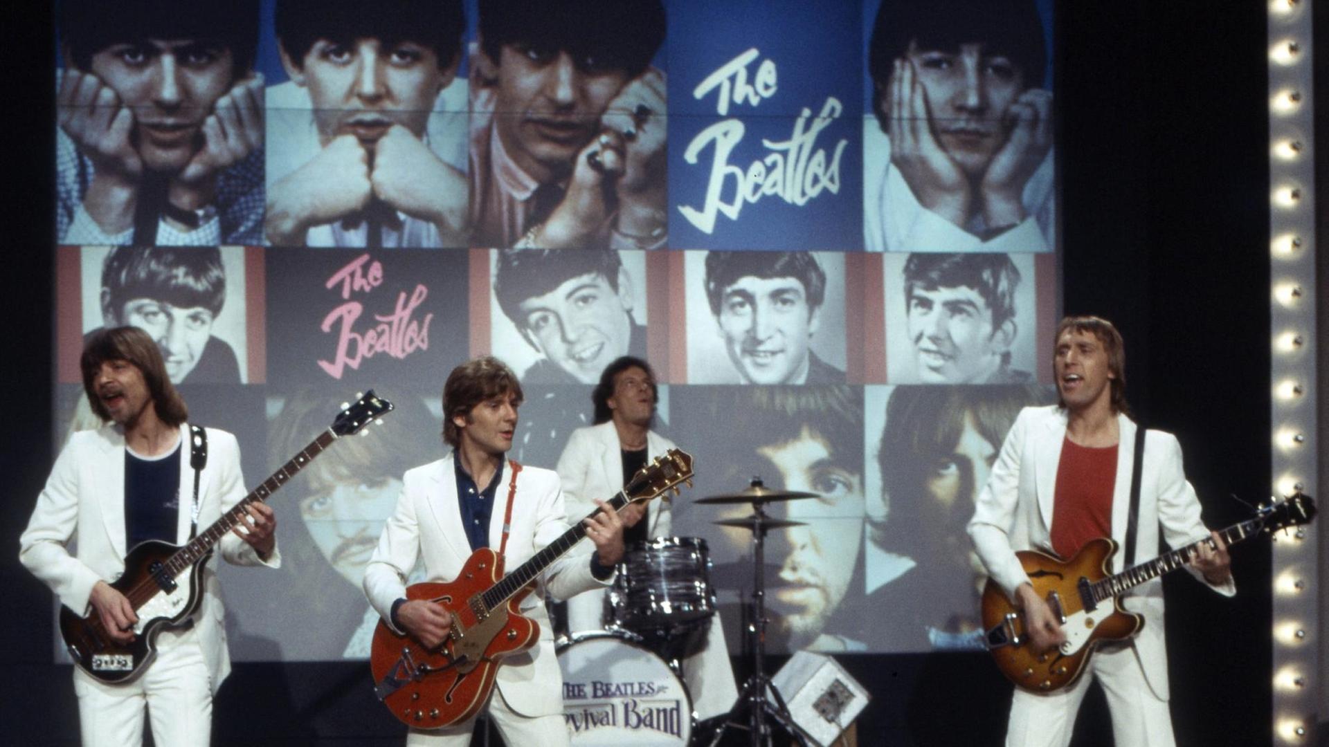 The Beatles Revival Band während eines Auftritts in den 1980er Jahren.