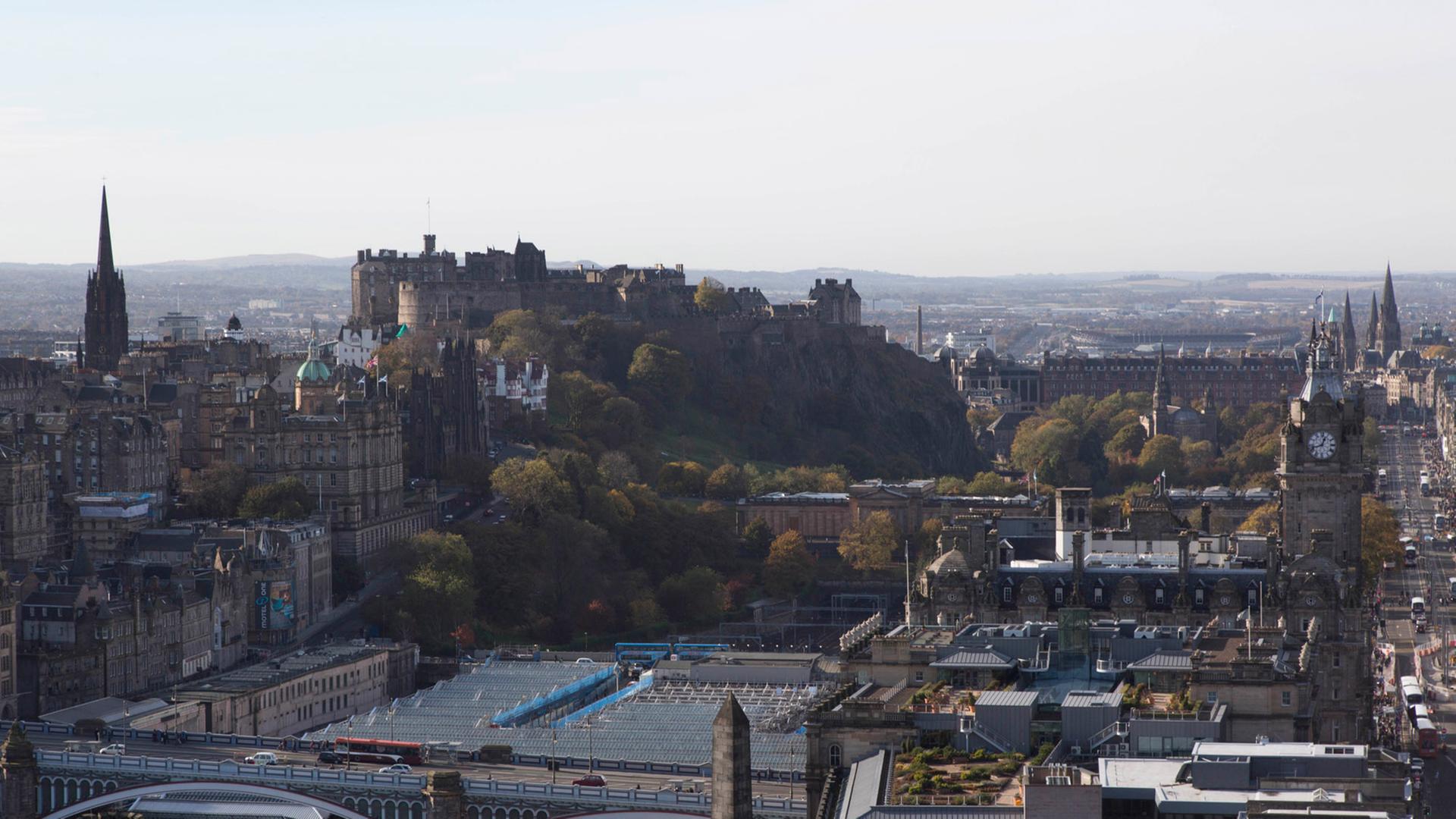 Blick auf die Altstadt von Edinburgh Blick auf die Altstadt von Edinburgh