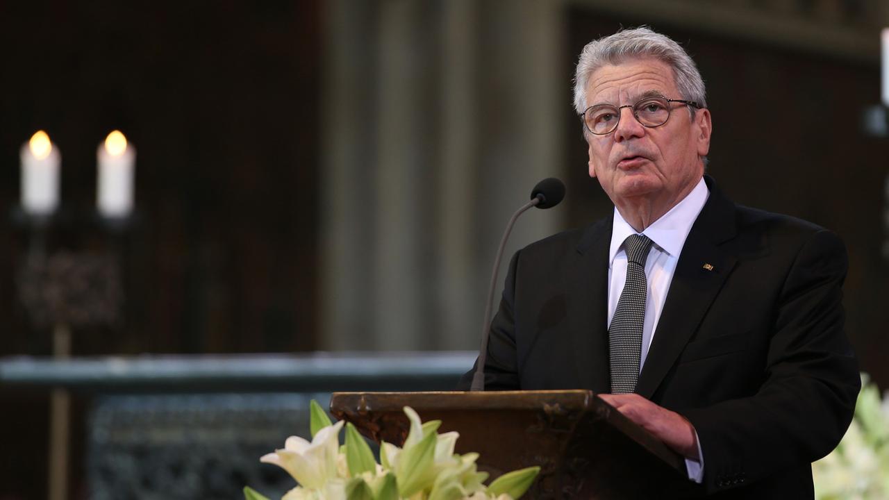 Bundespräsident Joachim Gauck während der Trauerfeier für die 150 Opfer des Germanwings-Absturzes.