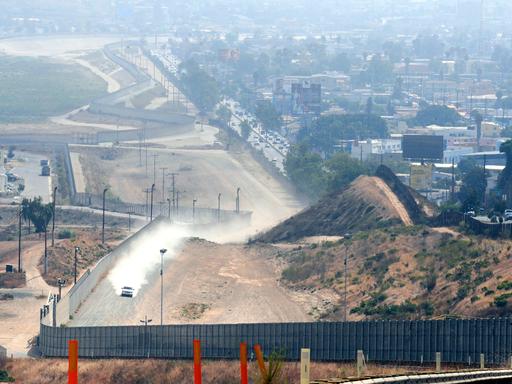 Die Grenze zwischen Mexiko und den Vereinigten Staaten bei Tijuana