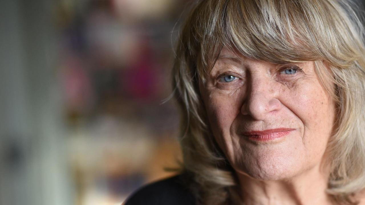 Alice Schwarzer am 18.01.2017 in der Redaktion der Zeitschrift «Emma» in Köln. Alice Schwarzer am 18.01.2017 in der Redaktion der Zeitschrift «Emma» in Köln.