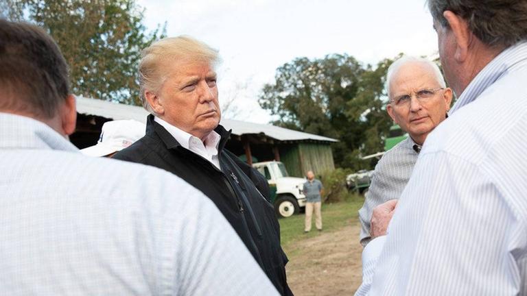 Donald Trump trifft Farmer in Georgia Donald Trump trifft Farmer in Georgia