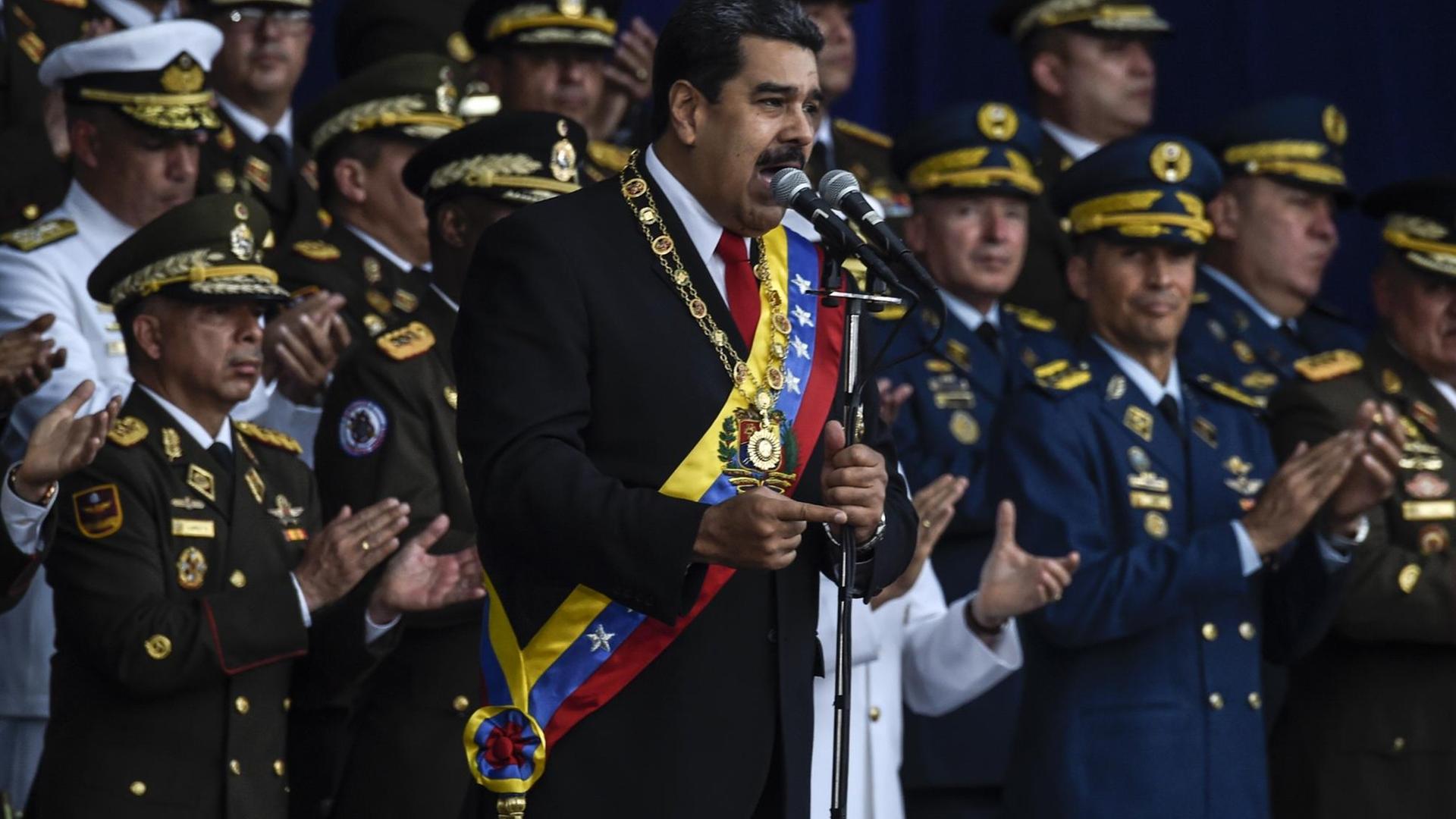 Venezuelas Präsident Nicolas Maduro während einer Veranstaltung zu Ehren der Nationalgarde Venezuelas Präsident Nicolas Maduro während einer Veranstaltung zu Ehren der Nationalgarde