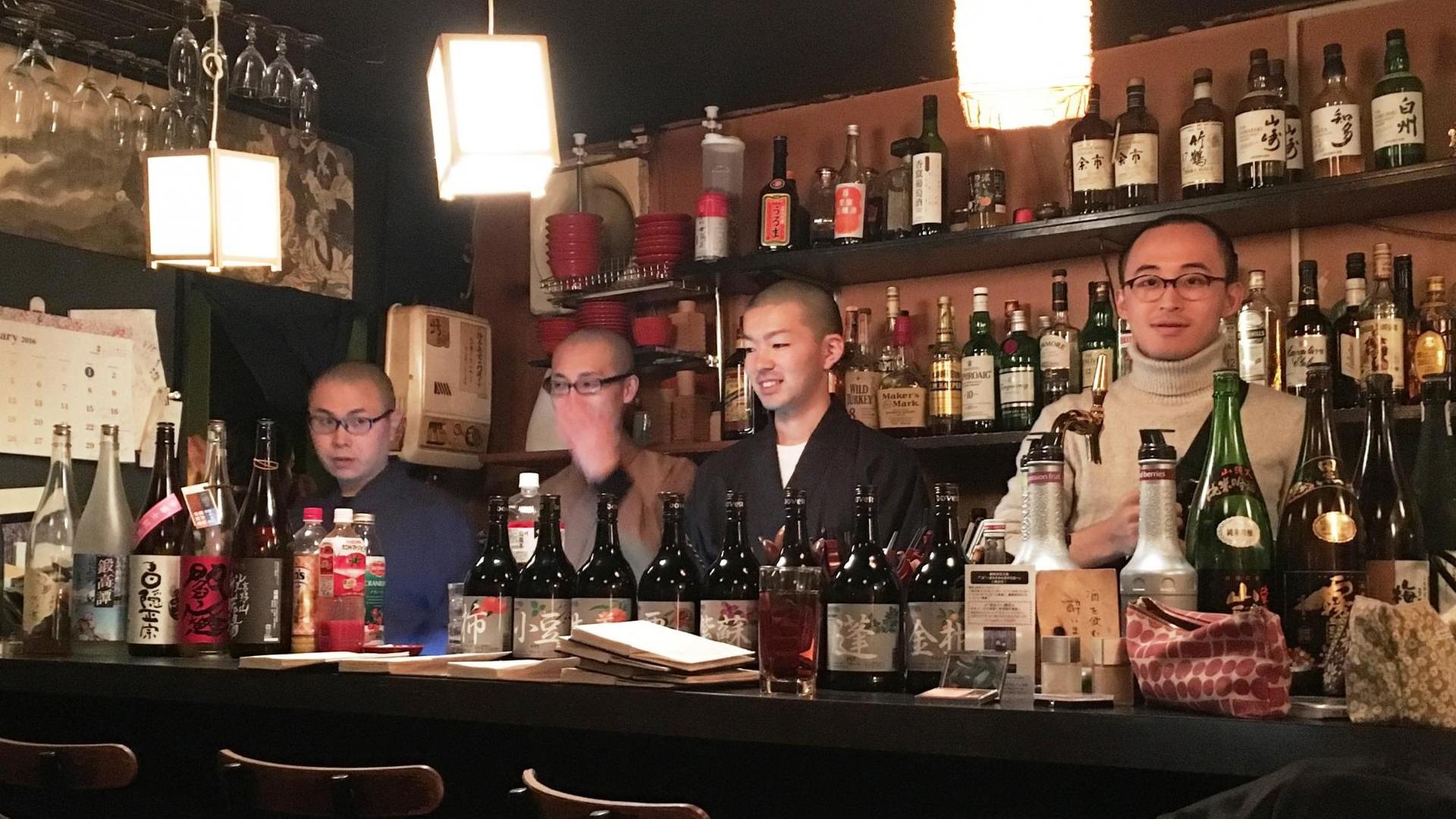 Die "Vows"-Bar in Tokyo wird von buddhistischen Mönchen betrieben